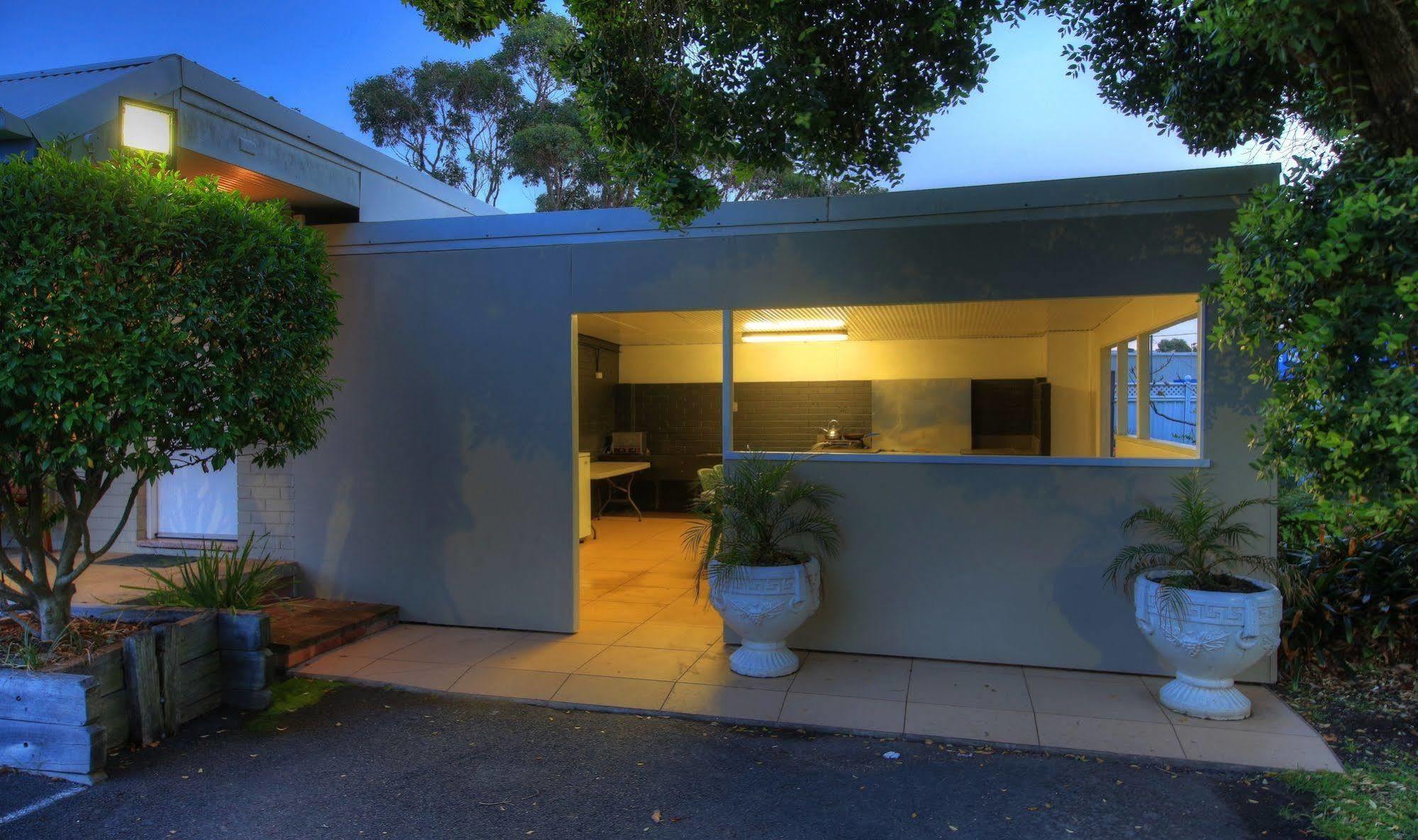 Bermagui Motor Inn Экстерьер фото