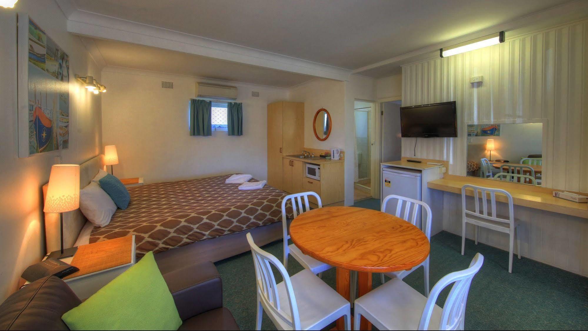 Bermagui Motor Inn Экстерьер фото